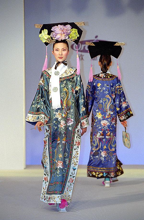 2003年10月21日,欧迪芬在上海举办"华夏内衣文化秀".+++_+++,欧迪芬,