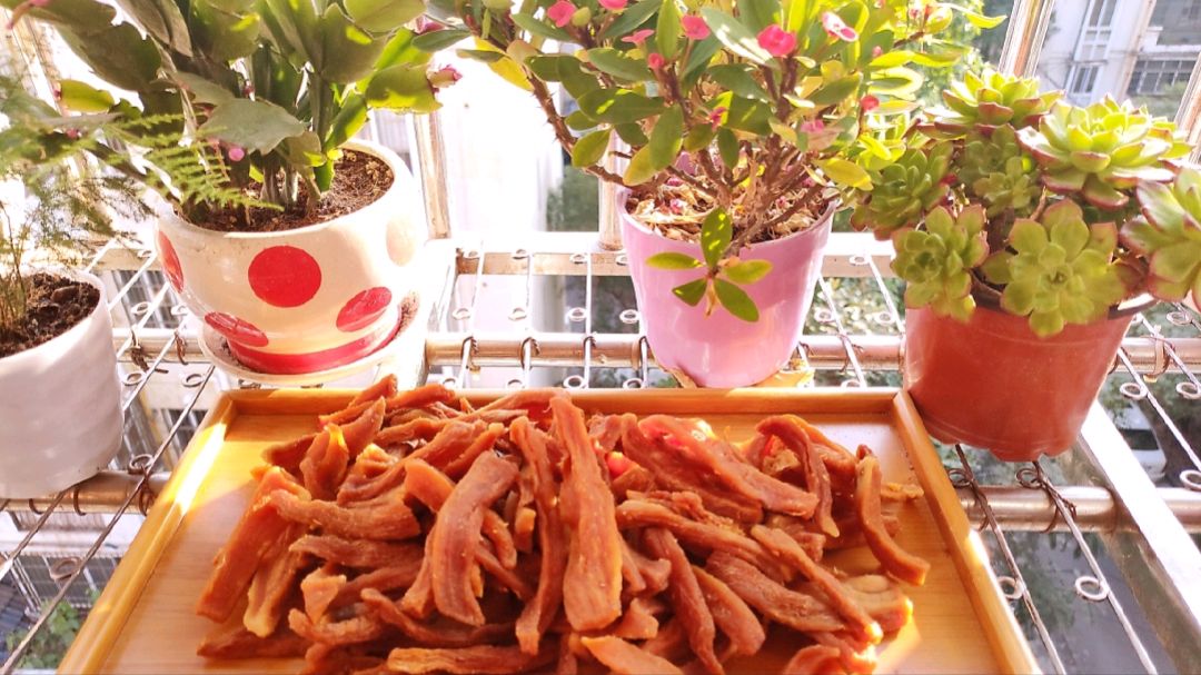 三蒸三晒的客家倒蒸红薯干,软糯香甜,越嚼越有味