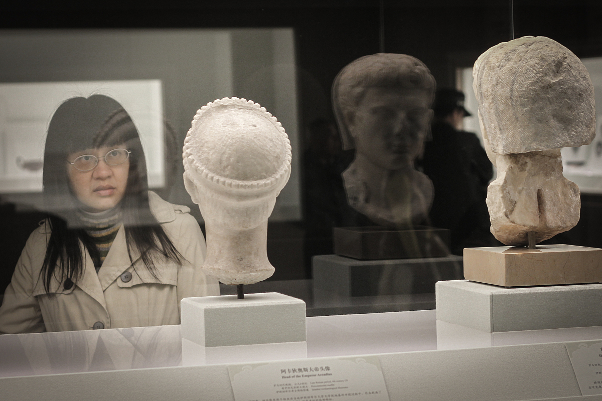 判别一个事物是新事物还是旧事物