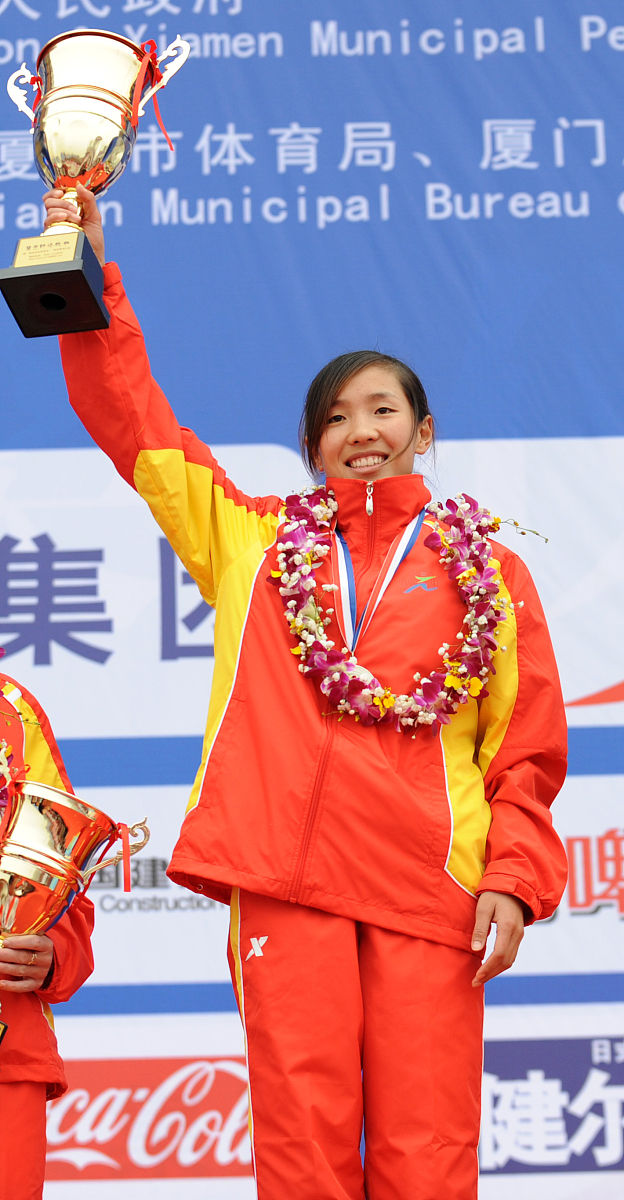 为奥运会全红婵夺得跳水金牌的新闻报道拟一个标题