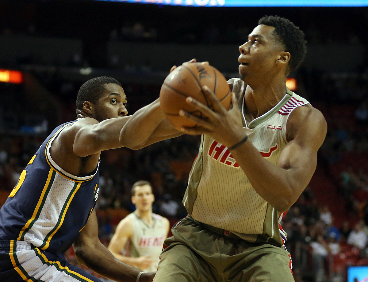 2015年11月12日,美国,15/16nba常规赛,迈阿密热火92-91犹他爵士.***_*