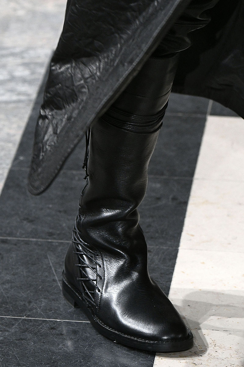 赵丽颖、宋轶都在穿！Dr.Martens马丁靴1460，解锁明星同款时尚