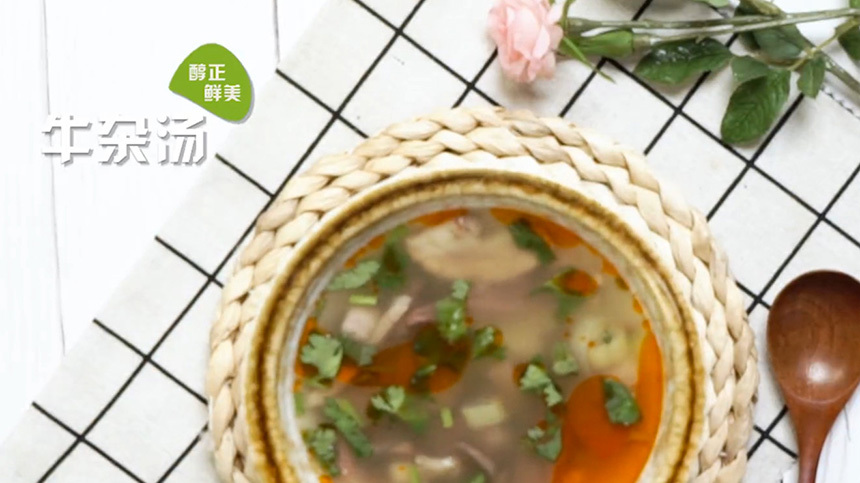 味道醇香的牛杂汤,冬天煮着香气四溢还暖身,越喝越好喝