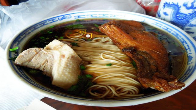 本期推荐美食——爆鱼面