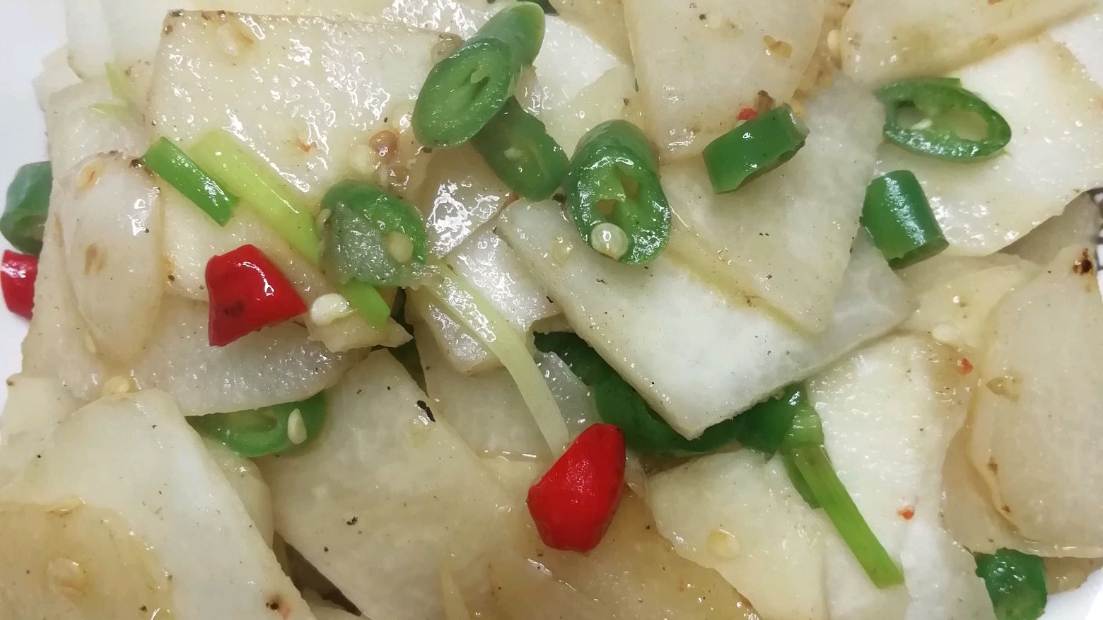 白地瓜吃过吗?不仅能当水果吃,还能炒着吃