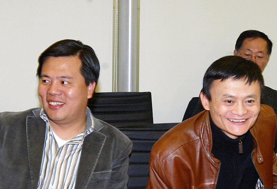 ***_***2007年2月12日,中国上海,上海市浙江商会在盛大网络召开的第六
