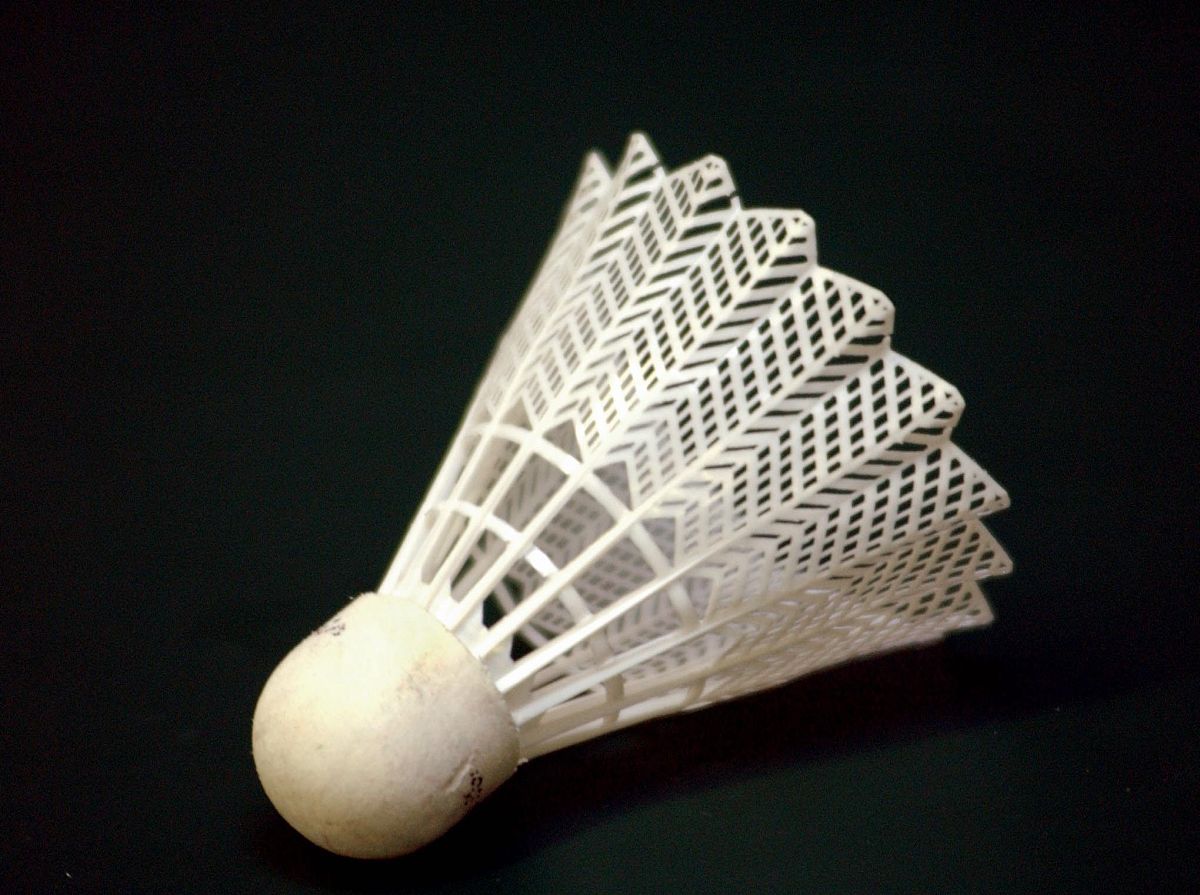 羽毛球发球技巧：从入门到精通的8个步骤