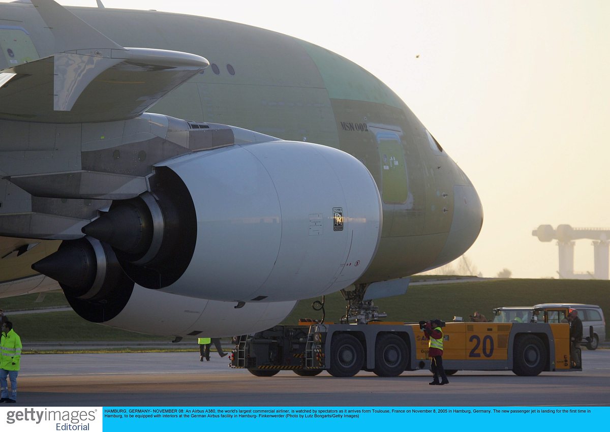 2005年11月8日,德国汉堡,世界最大的商用客机——空中客车a380从法国
