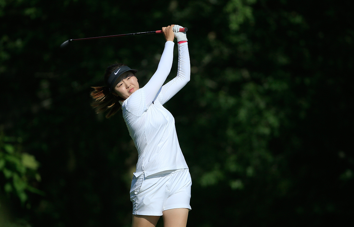 单片机实验AT89C51在单片机实验IO并口输出实验中使其中某个LED灯闪烁10次后转到下一个灯闪烁10次循环不止的程序