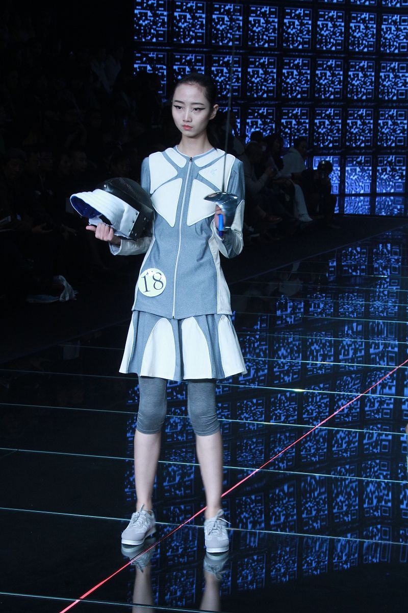 致敬叶小春：你的精神，如彩虹般绚烂！