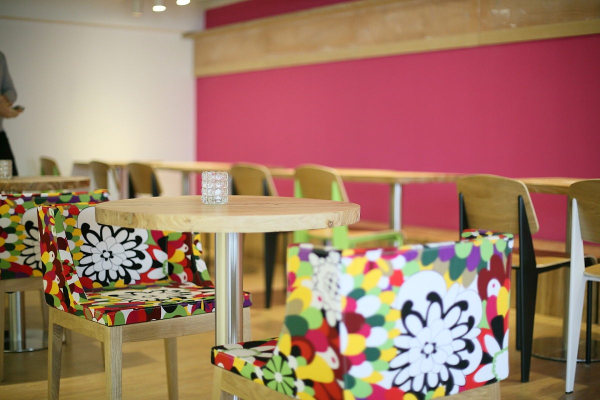 外卖进校园辩论：正方三辩如何质问反方？