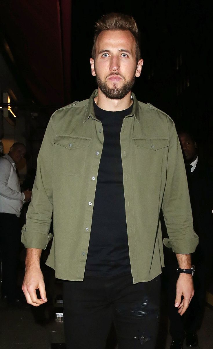 中秋团建主题标语：年轻俏皮，彰显企业文化