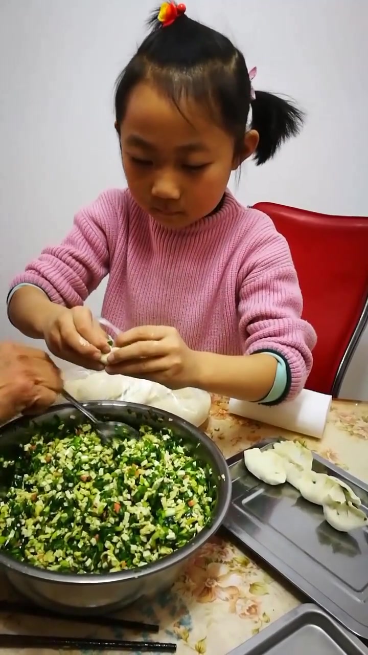 冬至包饺子