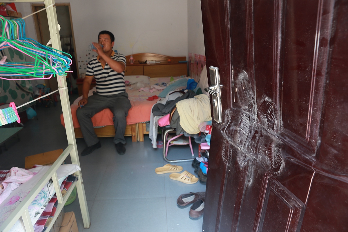 宜宾市商业职业中等专业学校2021年招生专业：市场营销、电子商务等