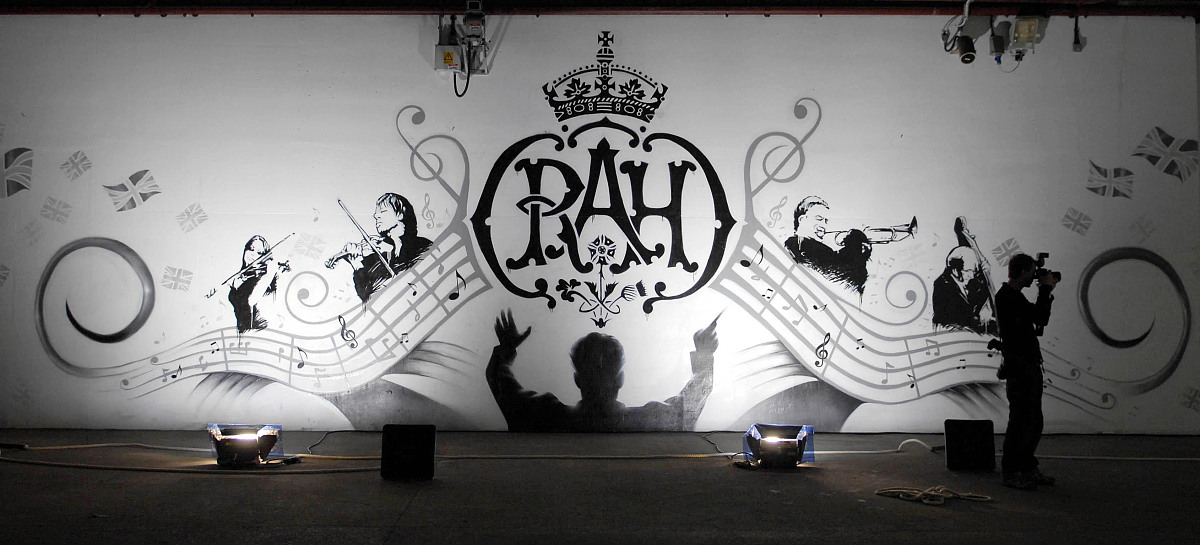 2009年6月15日,英国伦敦,艺术家在皇家阿尔伯特音乐厅(royal albert h