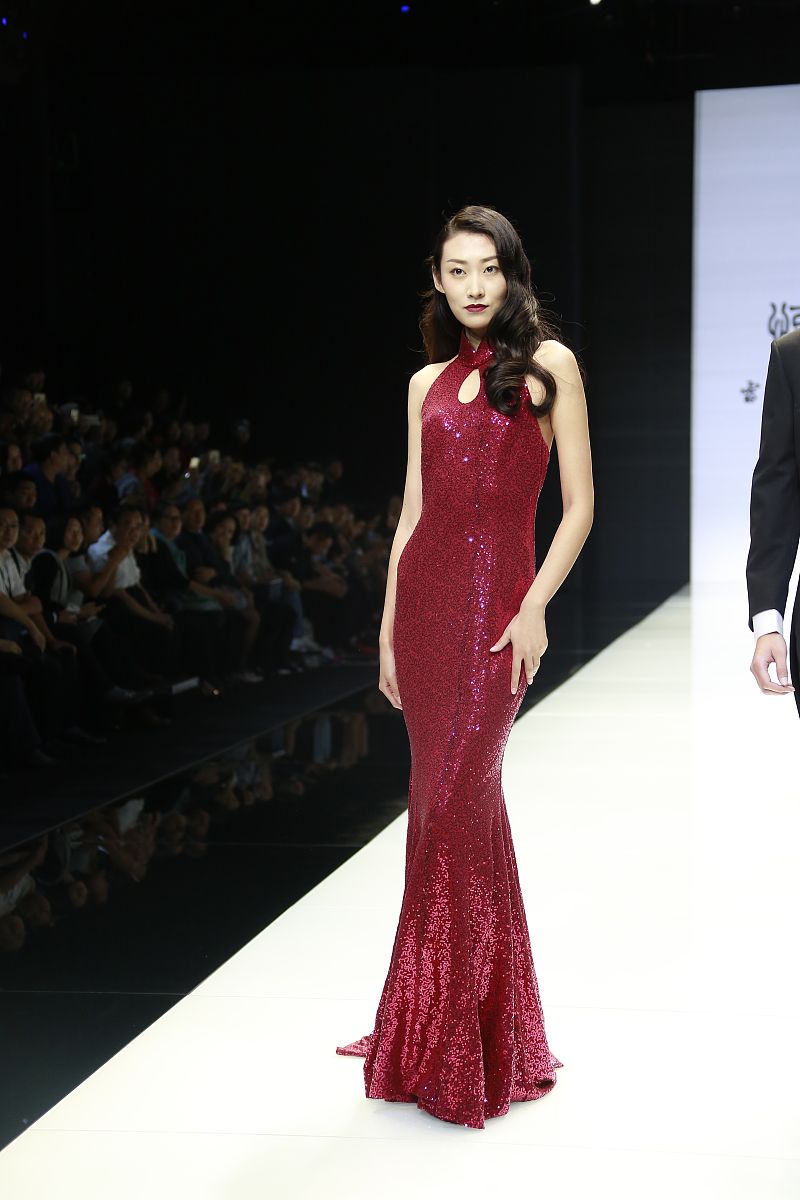 云南工艺美术学校民族服装与服饰专业怎么样