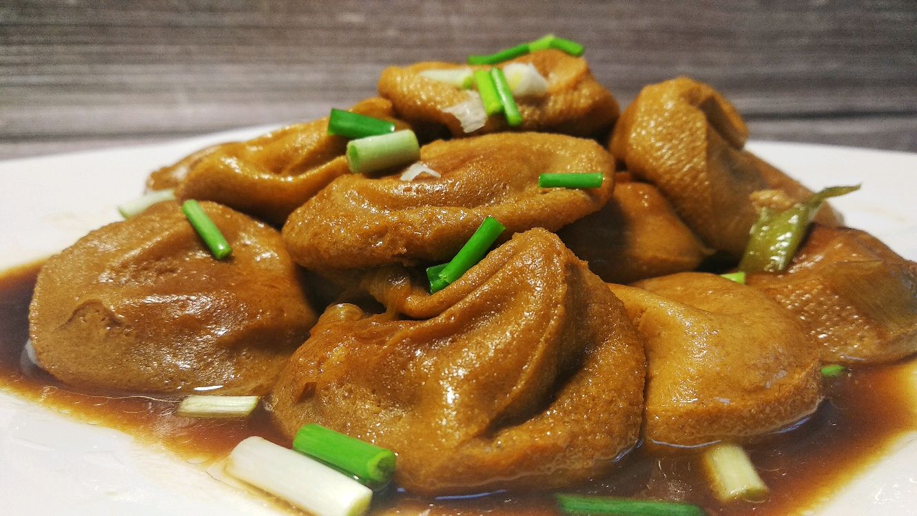 素鸡的这种做法，吃起来比肉还香，咬一口满嘴流汁，太美味了