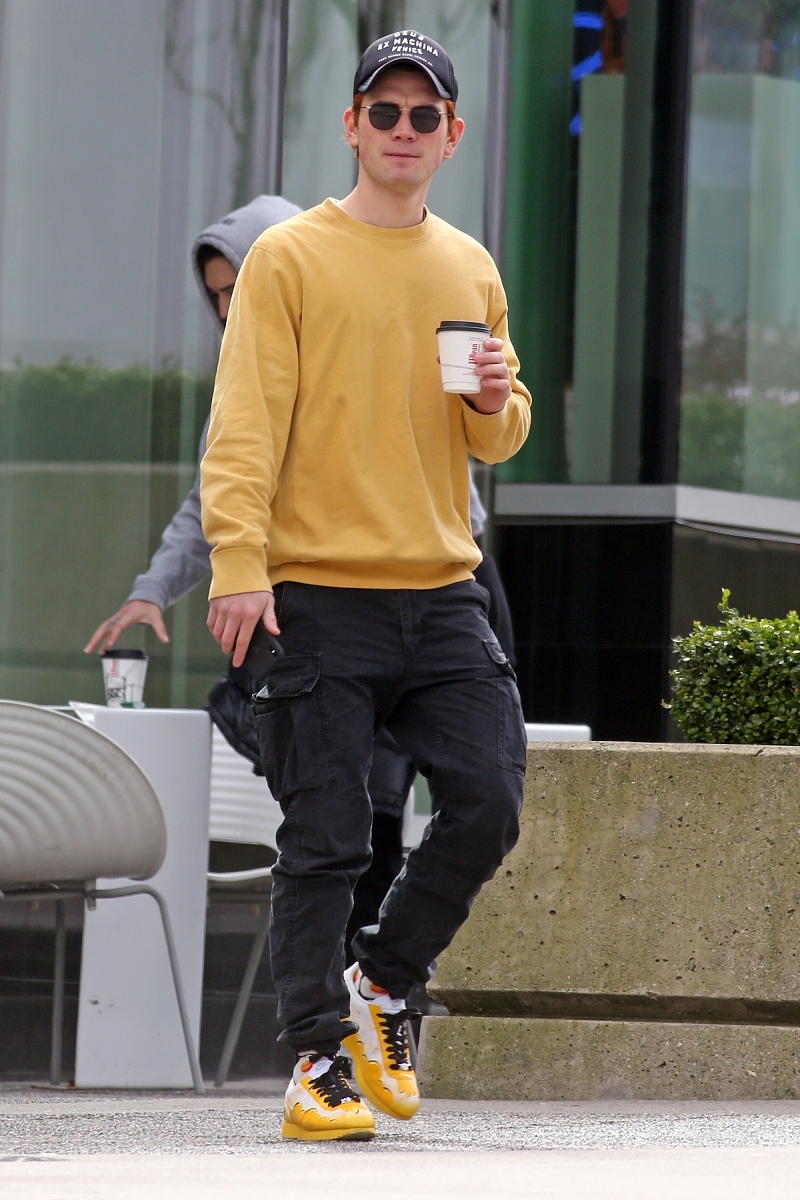 KJ 字母组合可以组成哪些英文单词？