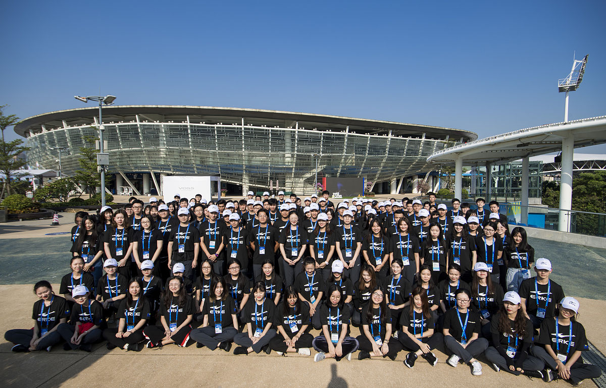 贵州省邮电学校航空系专业介绍：飞行技术、航空电子、航空机械制造