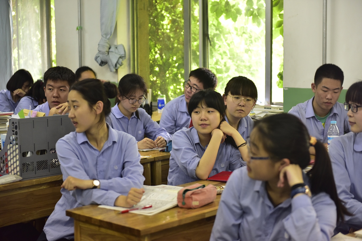 玉溪女生读中专学校学什么好？职业发展方向解析