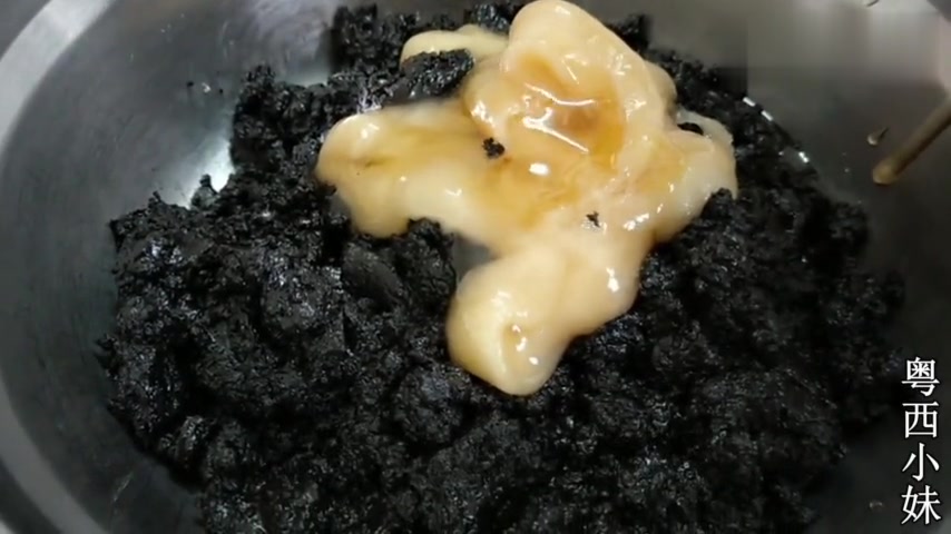 农村姑娘教你在家轻松做出芝麻丸子,营养又美味,做法非常简单