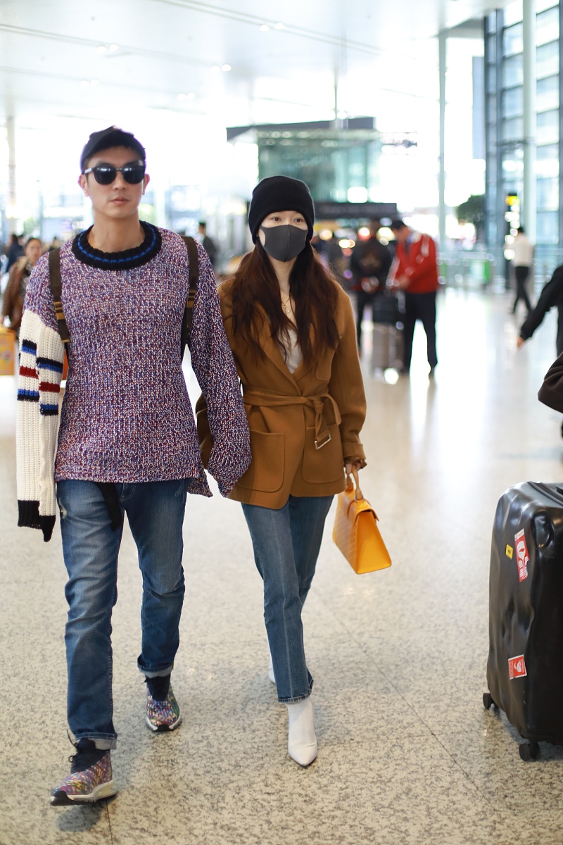 霸道总裁爱上我：平凡白领的爱情奇遇