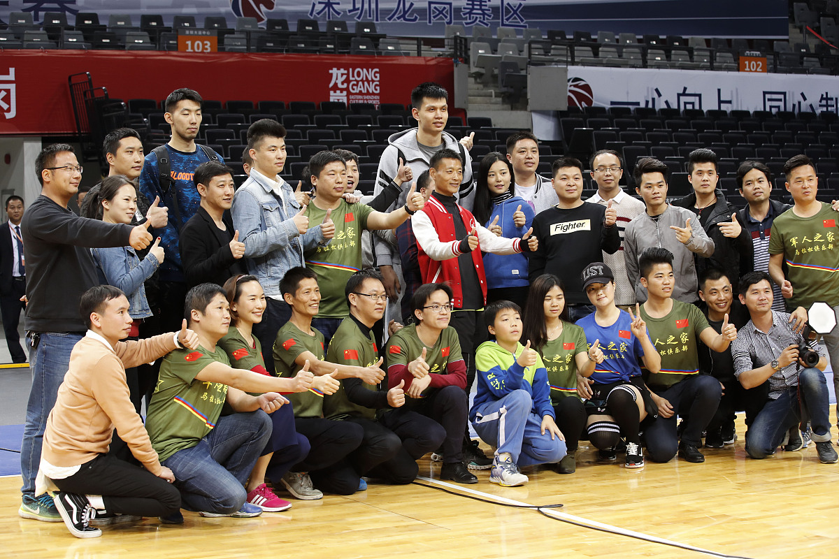 芯片设计公司篮球赛：老员工 VS 新员工，激燃团队精神！