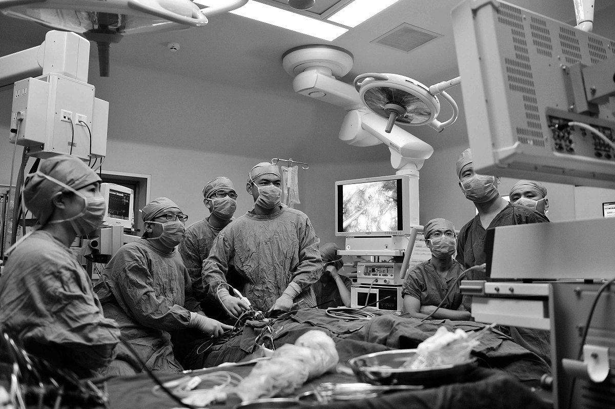 写一份关于手术两百年手术基石的观后感