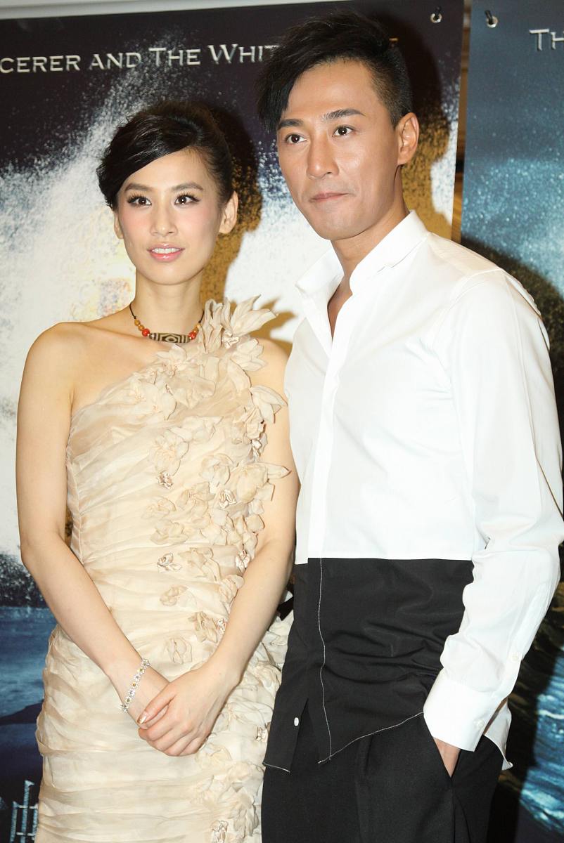2011年8月10日,北京,电影《白蛇传说》官网启动仪式.***_***黄圣依,林