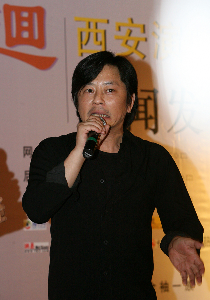 帮我写一个辩题为永远留在家乡永远无法回到家乡更可悲的正方辩论方案