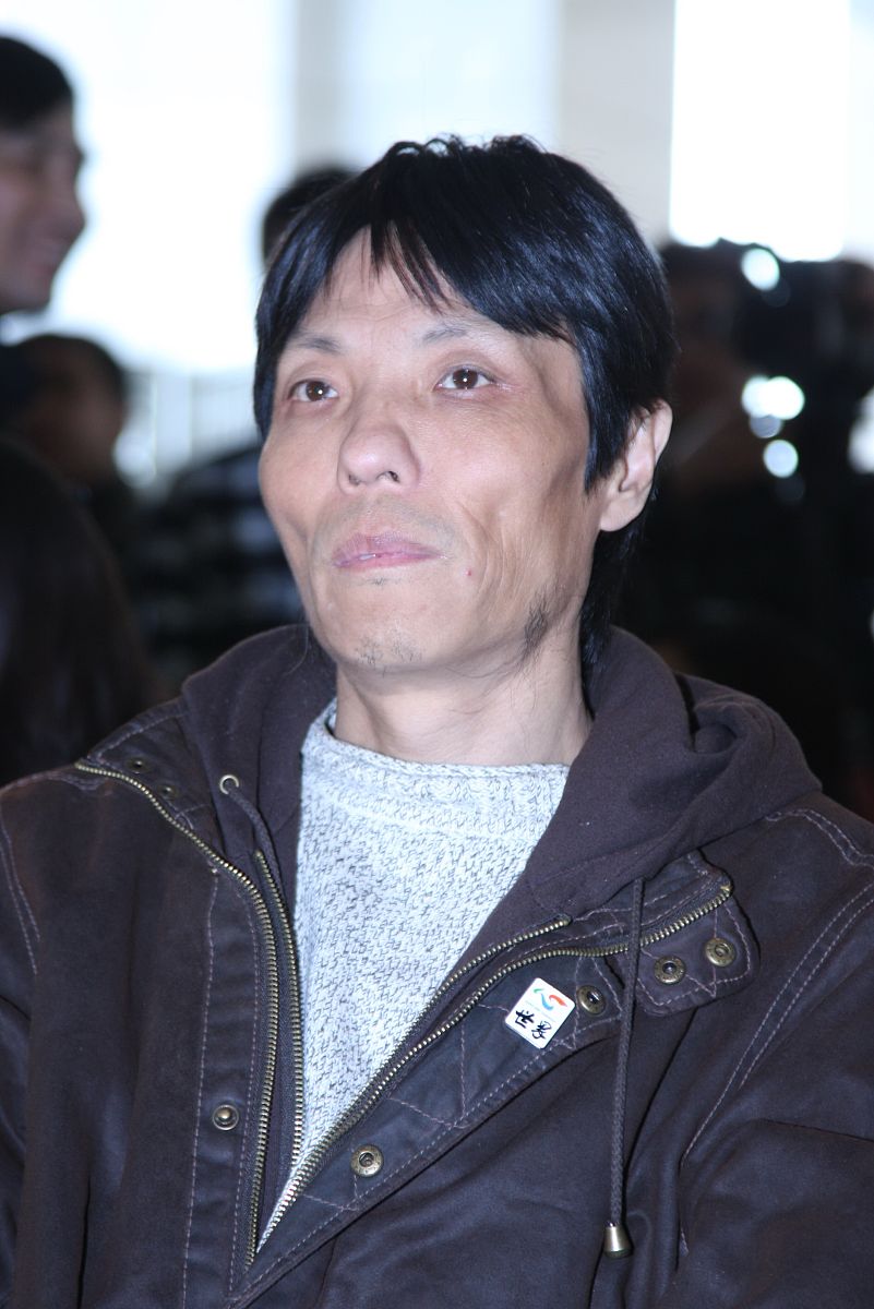 2010年3月16日,北京,中国2010年上海世博会志愿者主题歌《世界》mv开