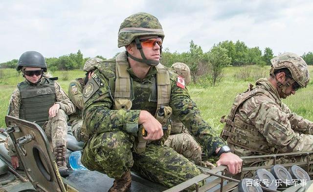 新八国联军现身家门口,大批隐形战机进驻,俄:发