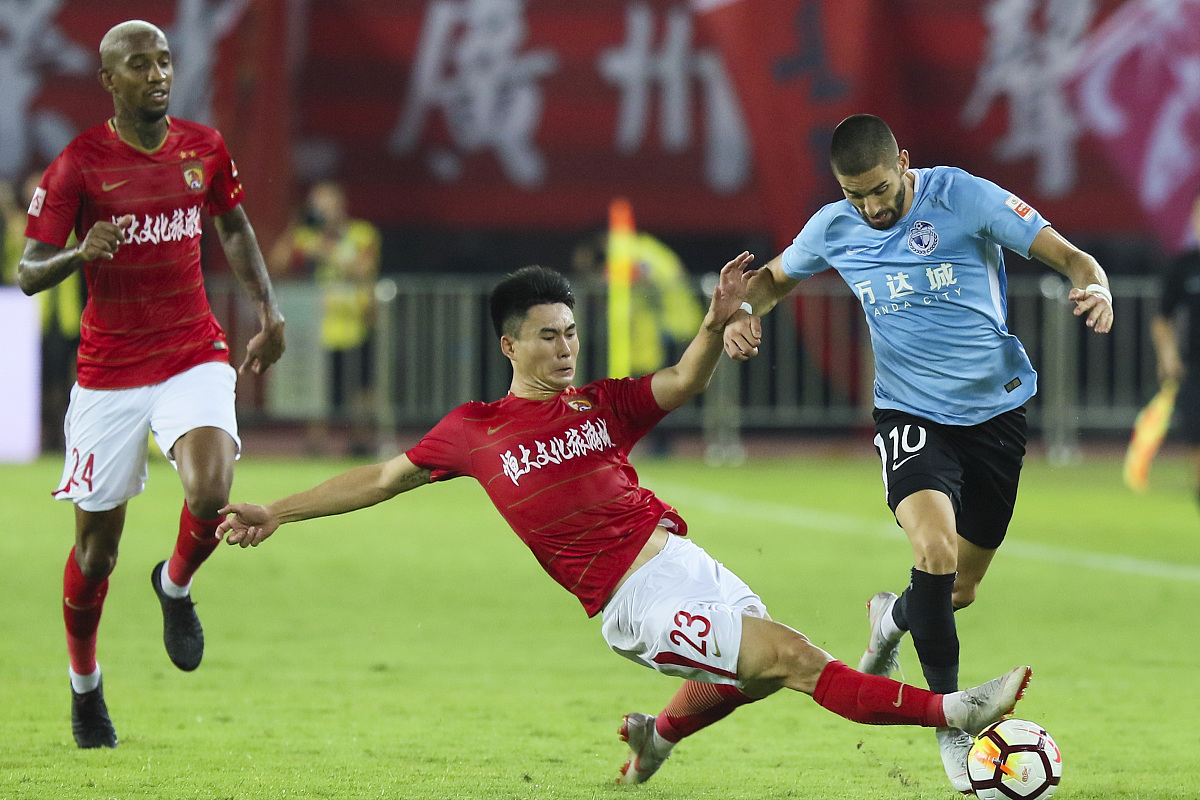 2018中超第24轮:阿兰点射郜林头槌建功 广州恒大淘宝3-0大连一方