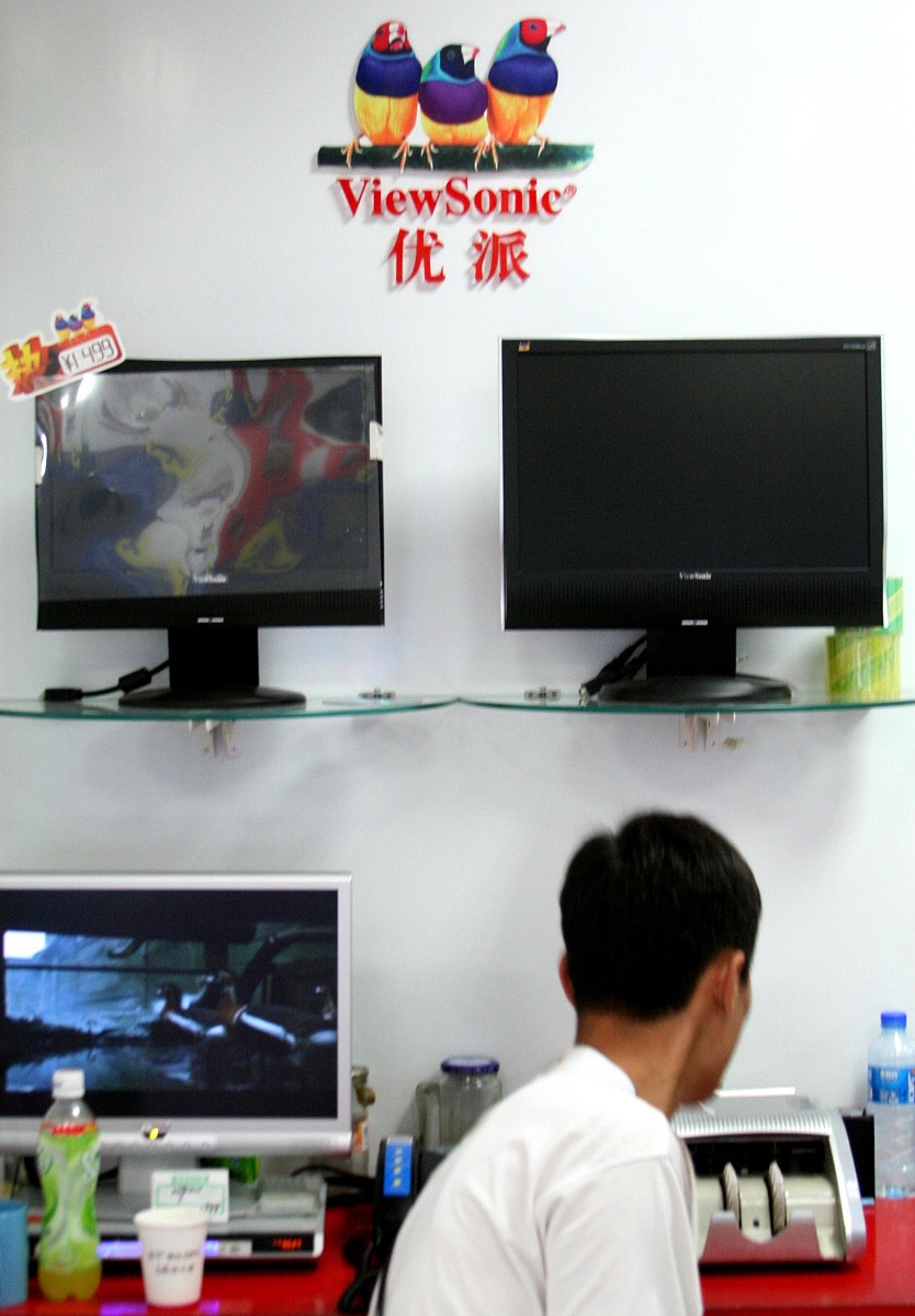 27寸的显示器好还是32寸的显示器好。我不要听到个体差异等等之类的答案这个我也知道。我希望你能从统计学或生理学的角度说一说你的更客观的看法。