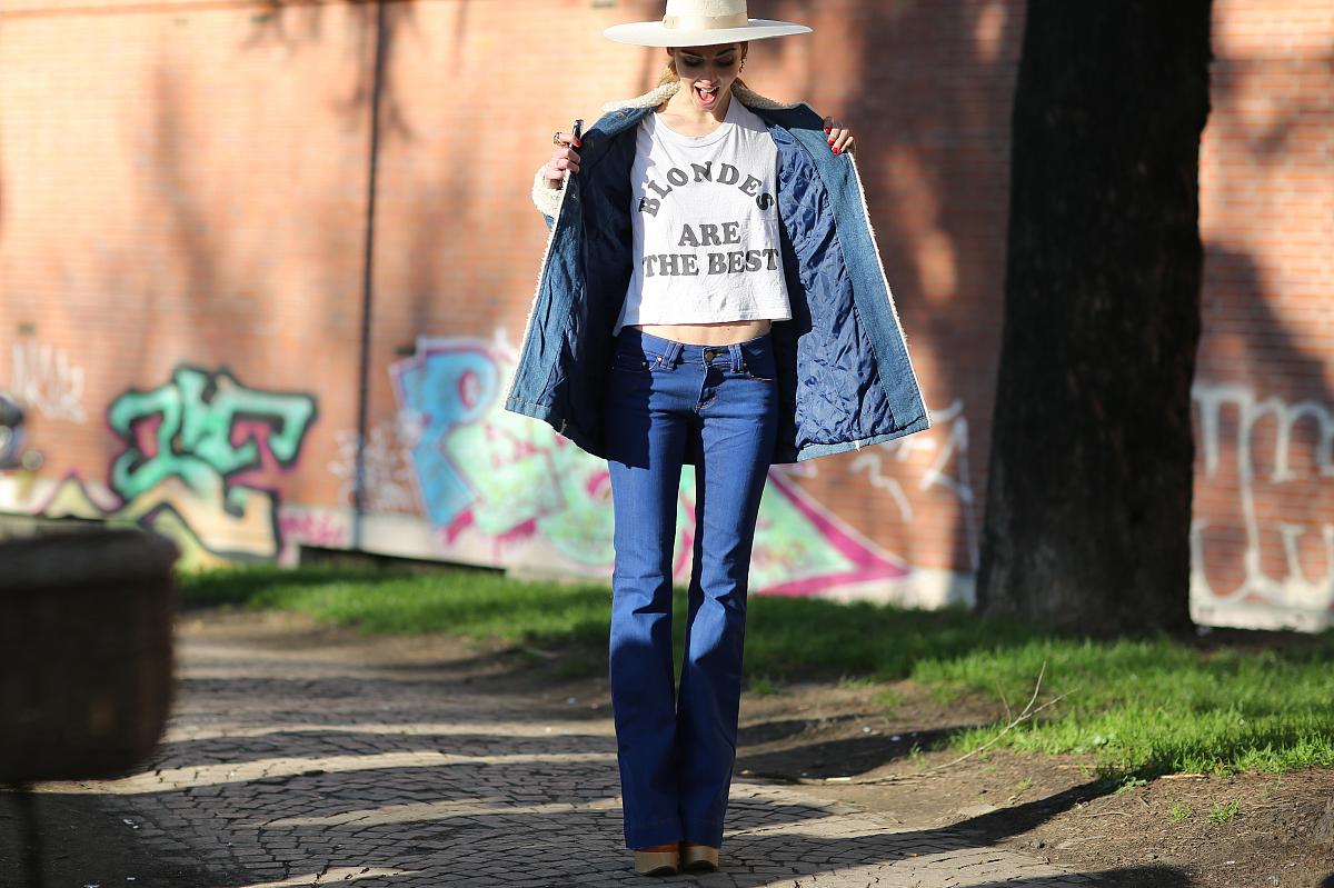 以从街头文化到民族风情打造独特穿搭风格为题写一篇1200字文章