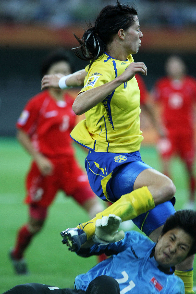 2007年9月18日,天津,女足世界杯b组小组赛,朝鲜国家女子足球队对阵瑞