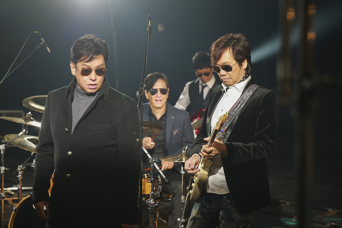 黄家驹意外去世