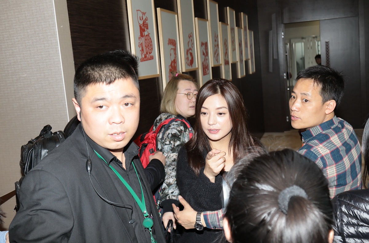 张家燕发现张家麒癖好后的内心挣扎：从震惊到担忧