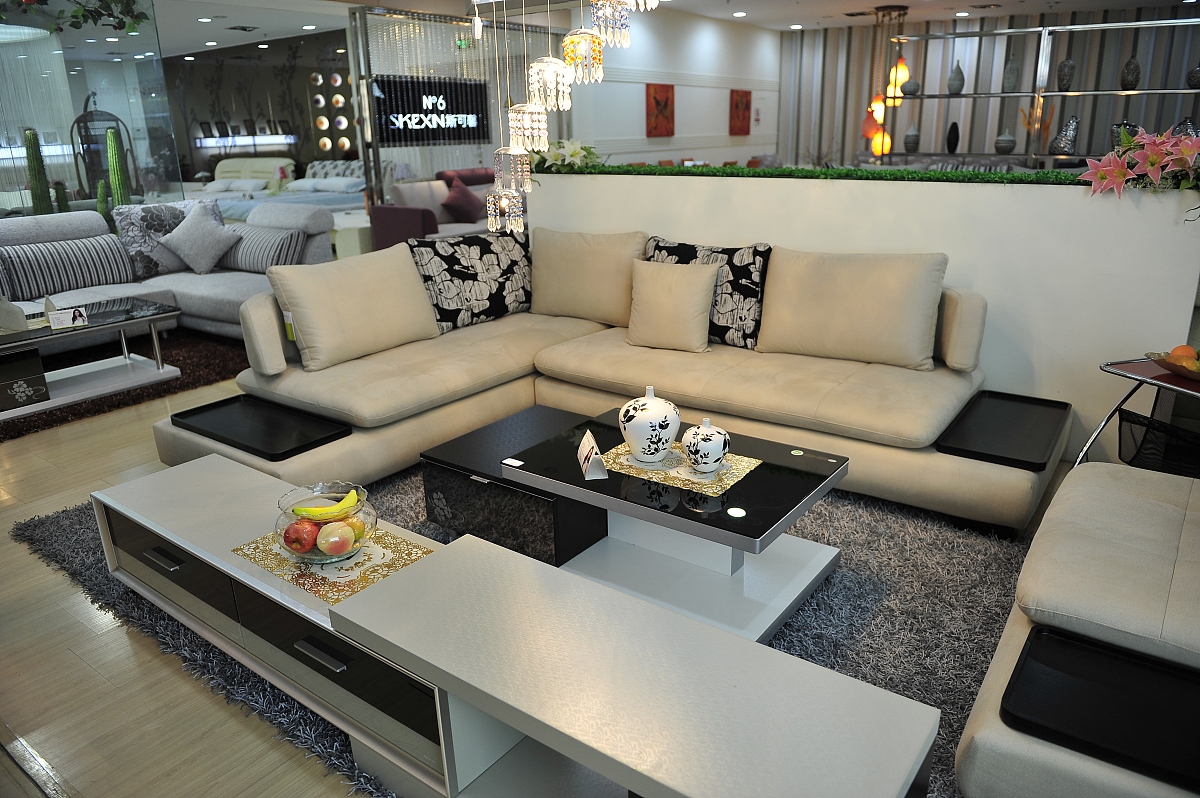 请650字的博客文章主题是：沙发翻新大概需要多少钱