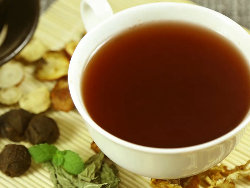 酸梅汤:传统的消暑饮料