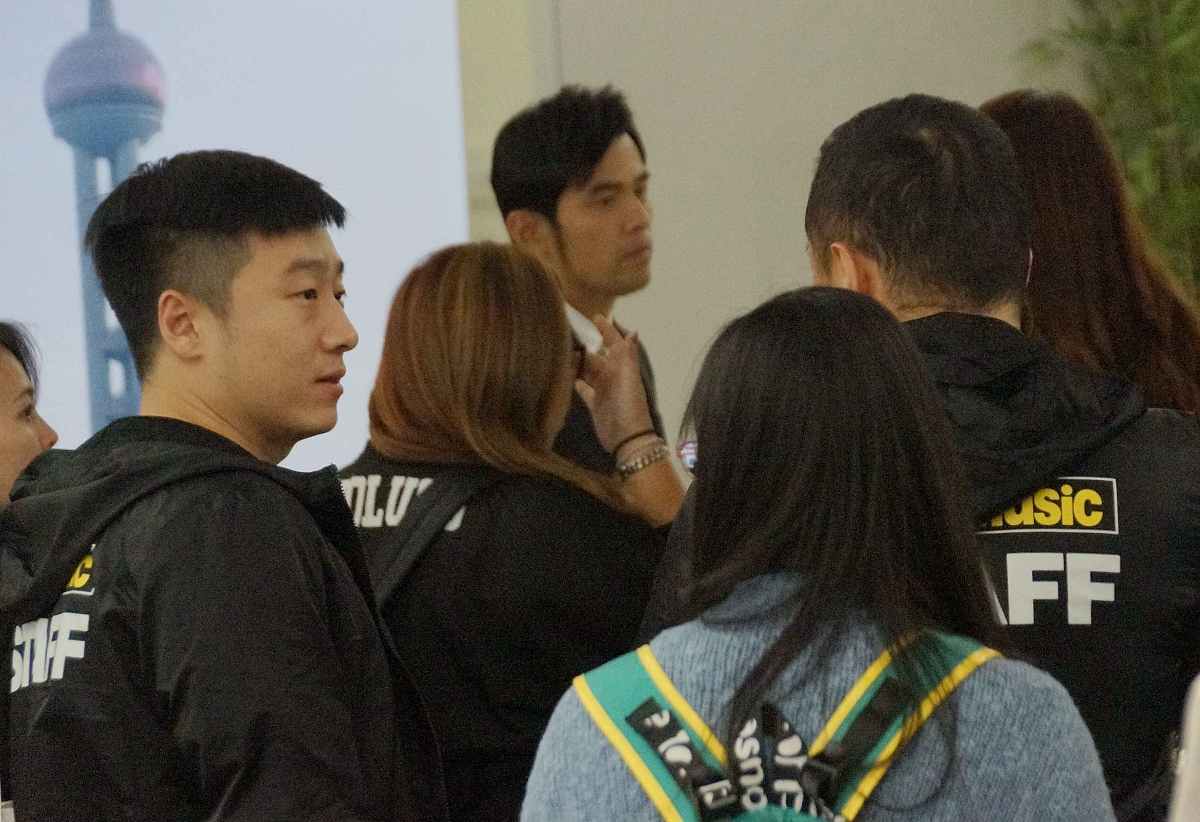 请你以职业选手Tian和Knight9为主人公写一篇文章主要描述他们在knight选手说没和他指Tian好过啊之后两人的相处方式