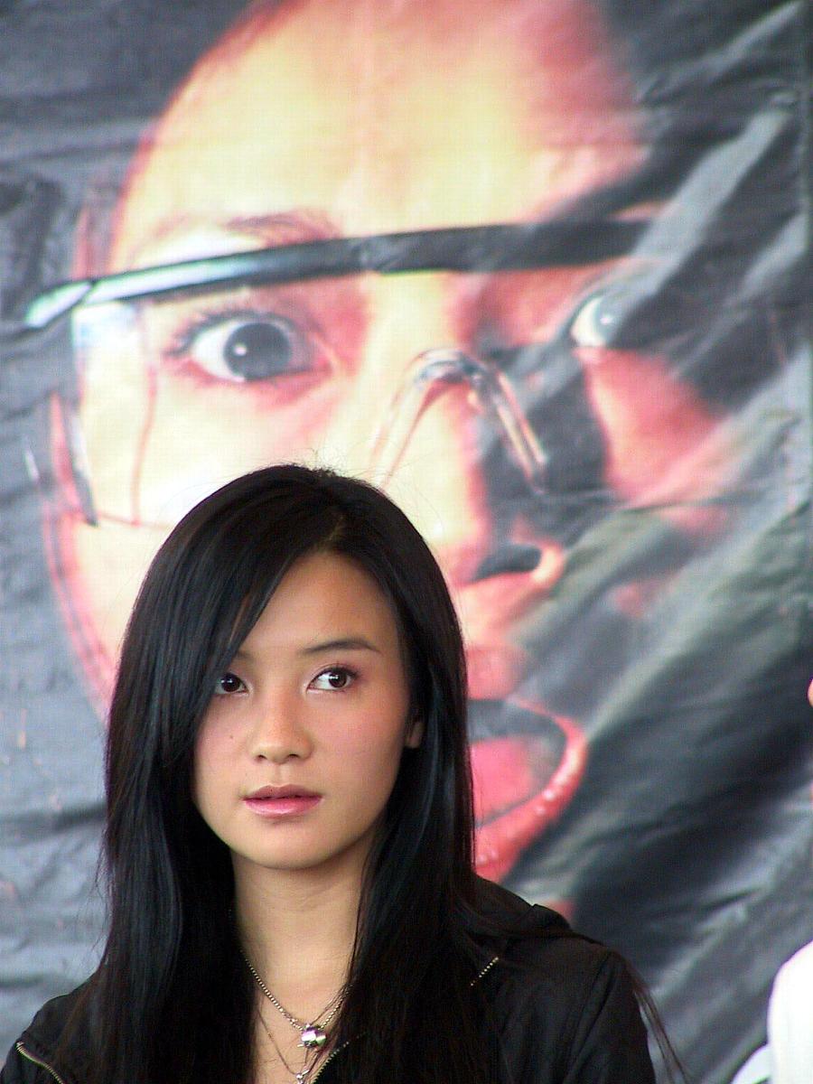 上海媒体曝光事件联系指南：如何有效联系媒体机构