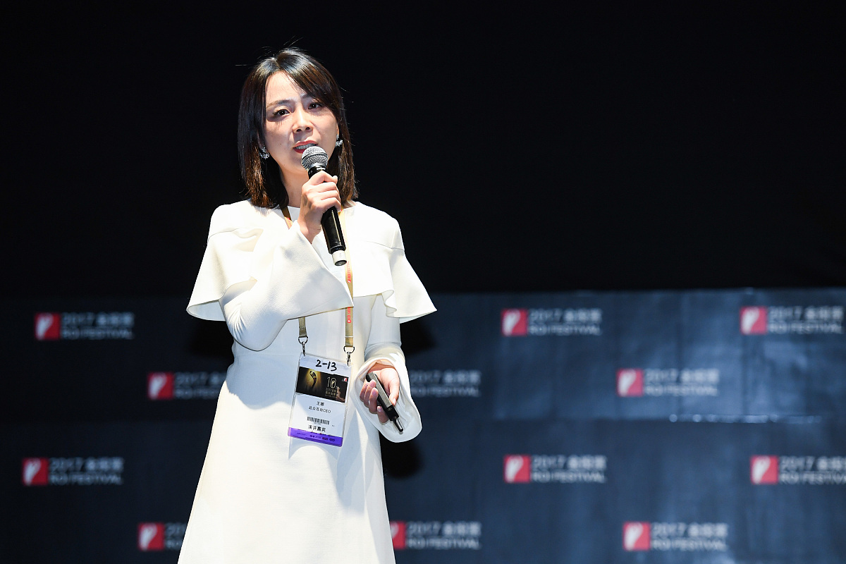 梦泪 - 中国歌手谭维维：代表作、简介及音乐风格