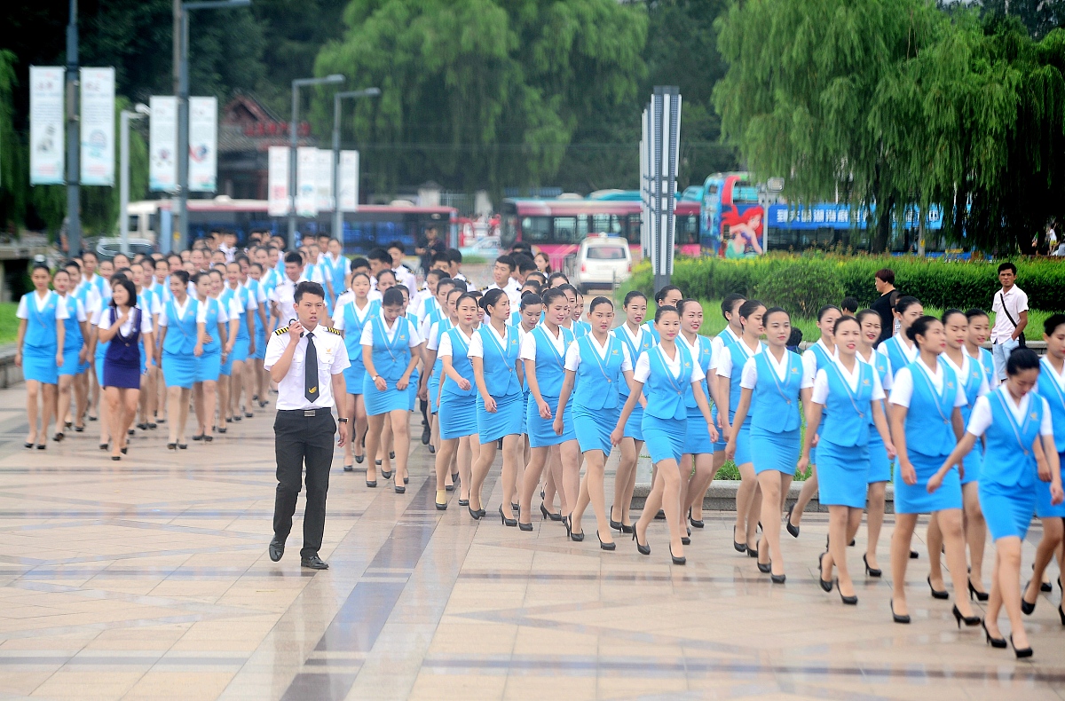 昆明高铁专业学校和空乘学校招生信息 - 昆明铁路和航空院校推荐