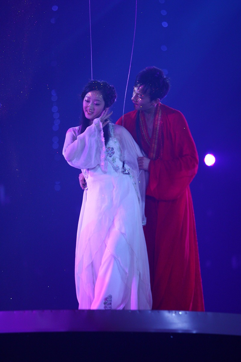 菏泽艺术职业中等专业学校招生专业：音乐、舞蹈、美术、表演