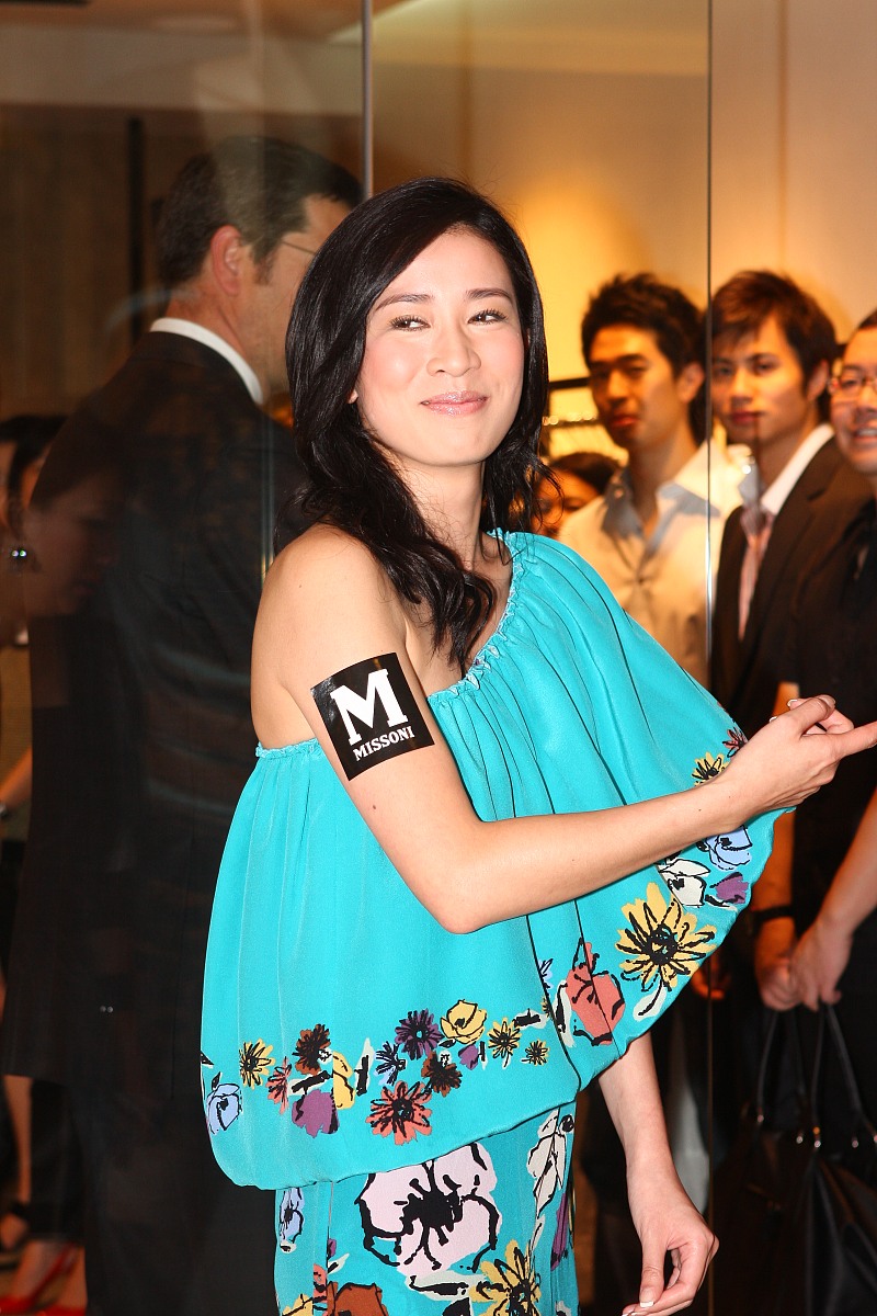 2008年10月23日,香港,m missoni品牌时装新品秀举行.佘诗曼+++_+++m m