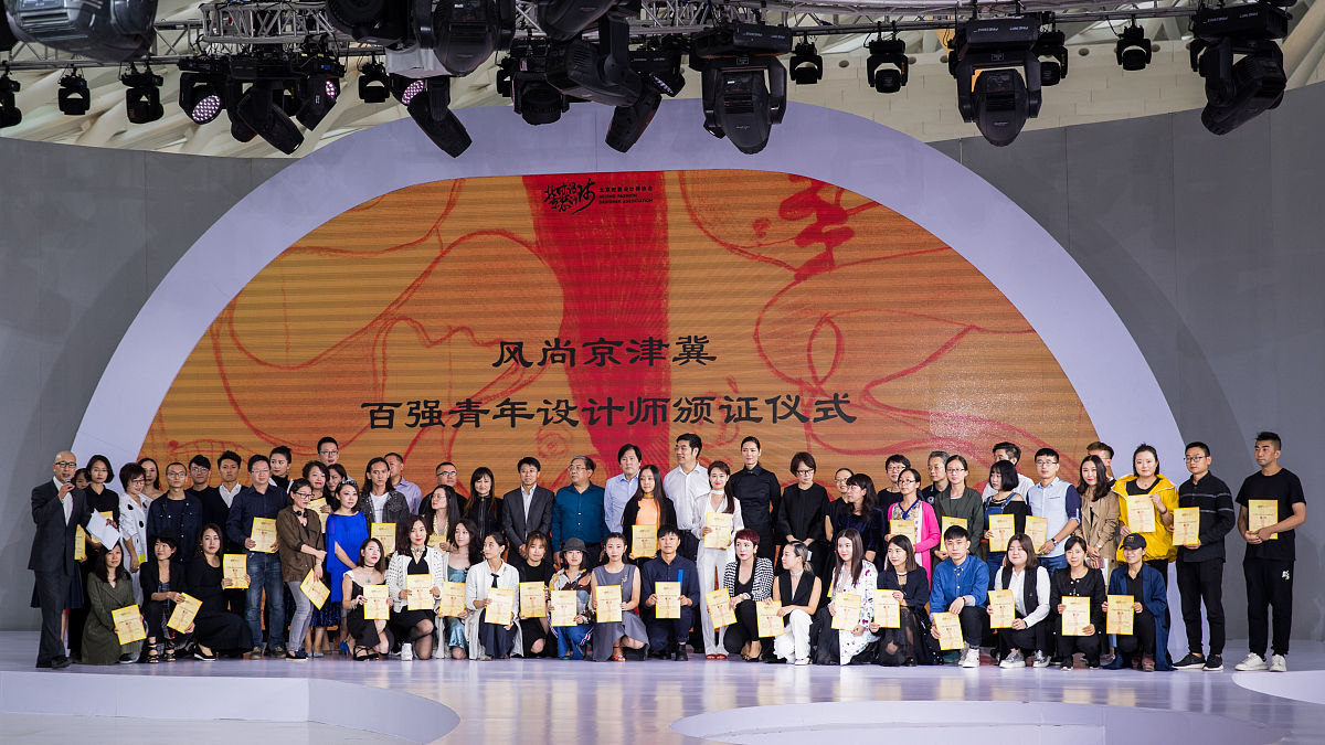 湖南大学女生王淑禾：边读书边创业，用非遗文化实现1800万营收