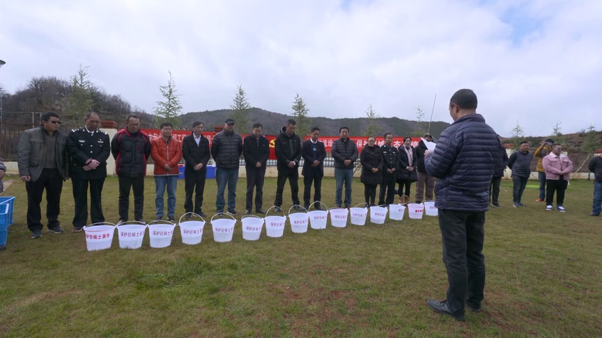 2万尾短须裂腹鱼在小中甸水库放流