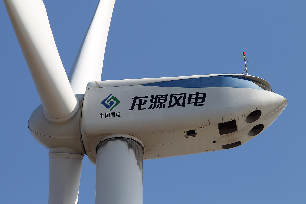 阐述：养老地产项目运营绩效评价指标选取要遵循指标全面性原则800字