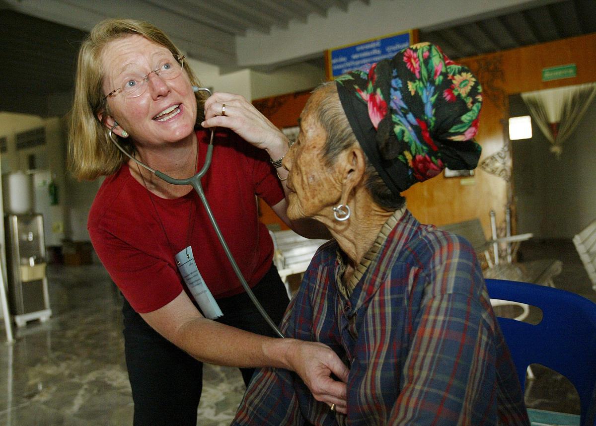 学校宿舍抽烟检讨：深刻认识危害，共建健康环境